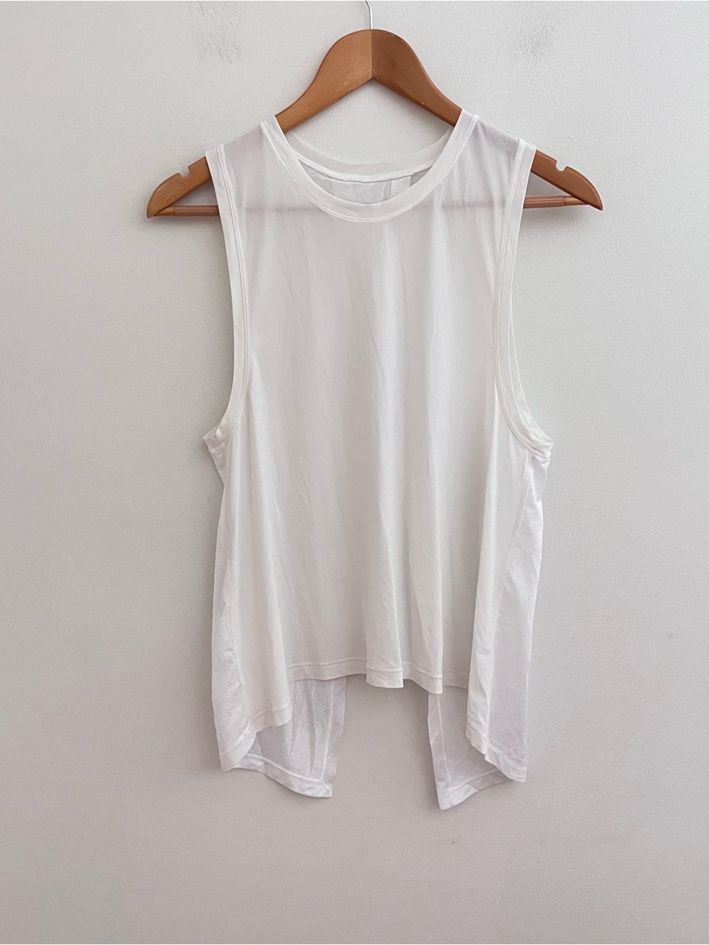 Lululemon In the Open Tank Top Size Small White Split Back Crewneck